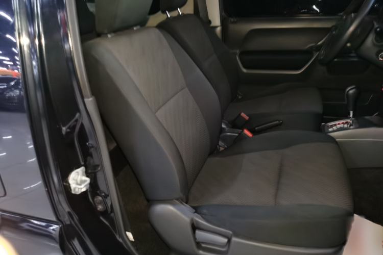 Used Suzuki Jimny 2012 1.3 AT JLX Right Front Seat