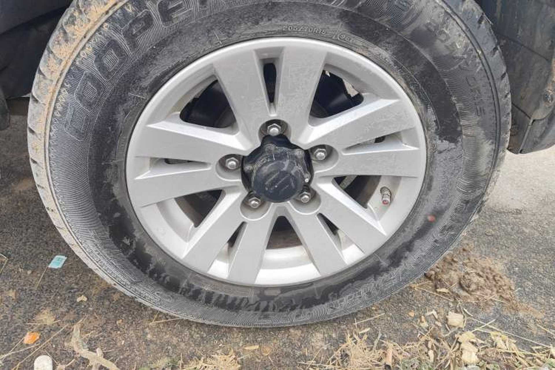 Used Suzuki Jimny 2012 1.3 MT Mode3 Right Front Wheel Hub