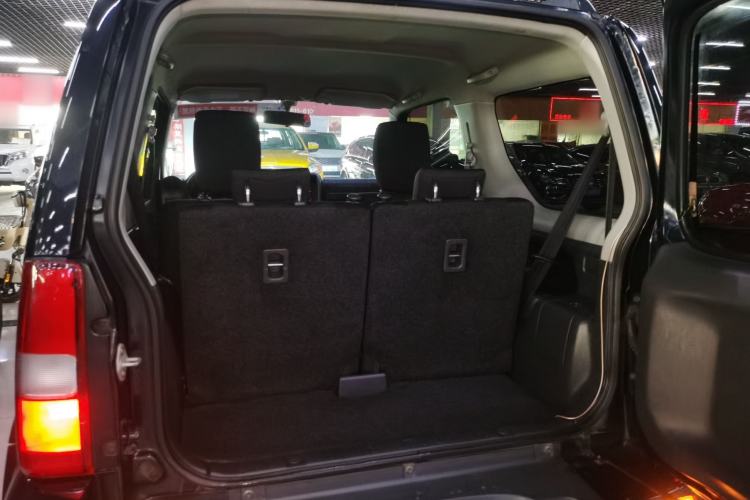 Used Suzuki Jimny 2012 1.3 AT JLX Trunk