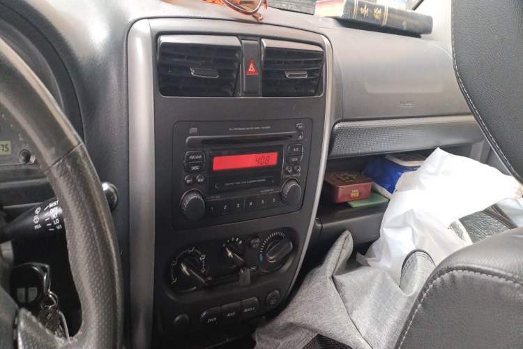 Used Suzuki Jimny 2012 1.3 MT Mode3 Audio And AC Panel