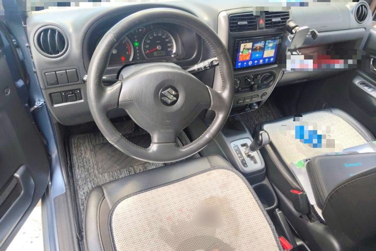 Used Suzuki Jimny 2012 1.3 AT JLX Center Console