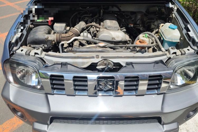 Used Suzuki Jimny 2012 1.3 AT JLX Engine Bay