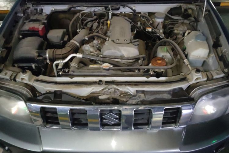 Used Suzuki Jimny  Engine Bay