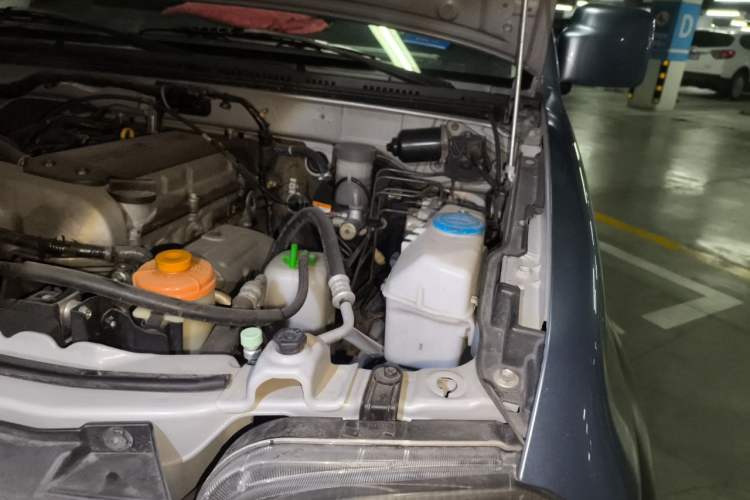 Used Suzuki Jimny 2012 1.3 AT Mode3 Engine Bay Left