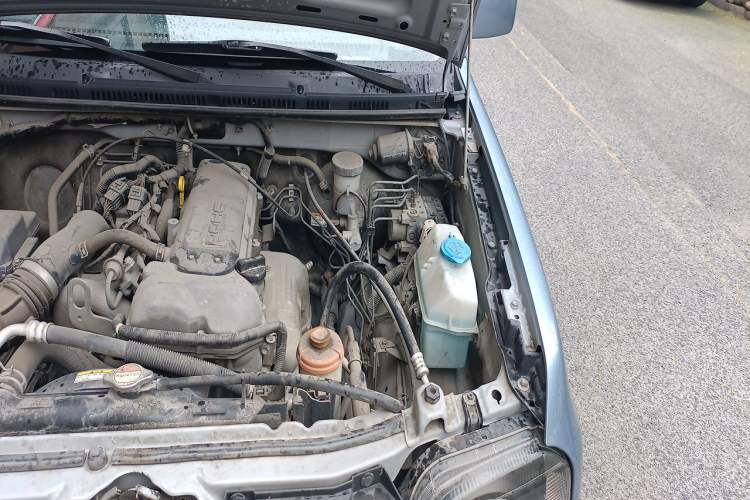 Used Suzuki Jimny 2012 1.3 MT Mode3 Engine Bay Left