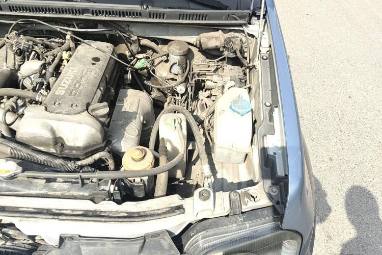 Used Suzuki Jimny 2012 1.3 AT JLX Engine Bay Left