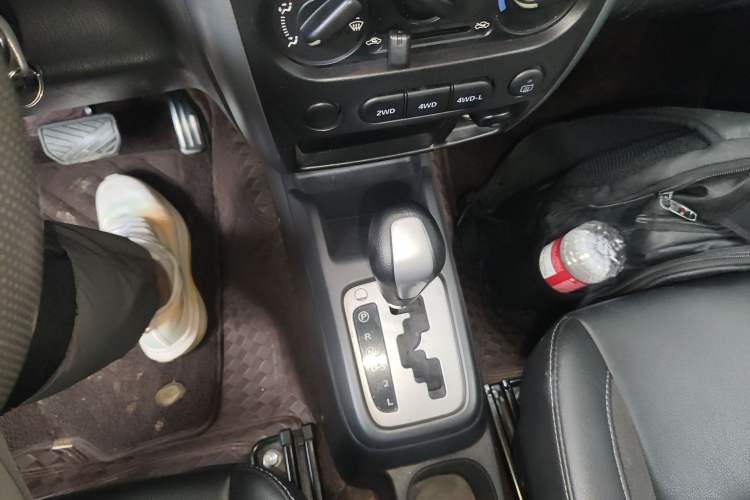 Used Suzuki Jimny 2012 1.3 AT Mode3 Gear Lever