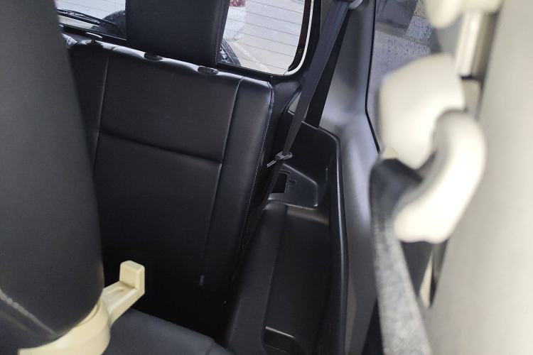 Used Suzuki Jimny 2012 1.3 AT Mode3 Left Rear Seat