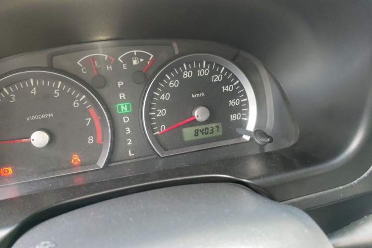 Used Suzuki Jimny 2012 1.3 AT JLX Odometer Close Up