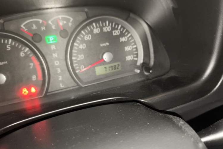 Used Suzuki Jimny 2012 1.3 AT Mode3 Odometer Close Up