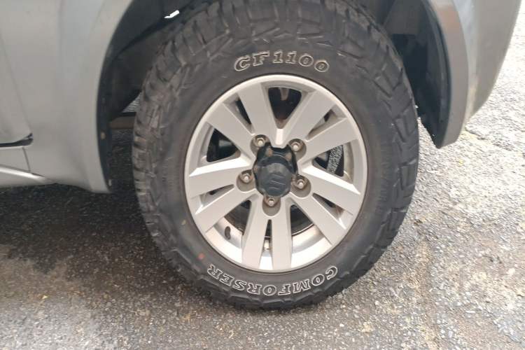 Used Suzuki Jimny 2012 1.3 MT Mode3 Right Front Wheel Hub