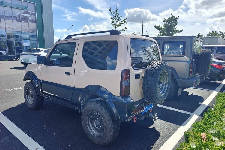 Used Suzuki Jimny 2012 1.3 AT JLX Exterior 4