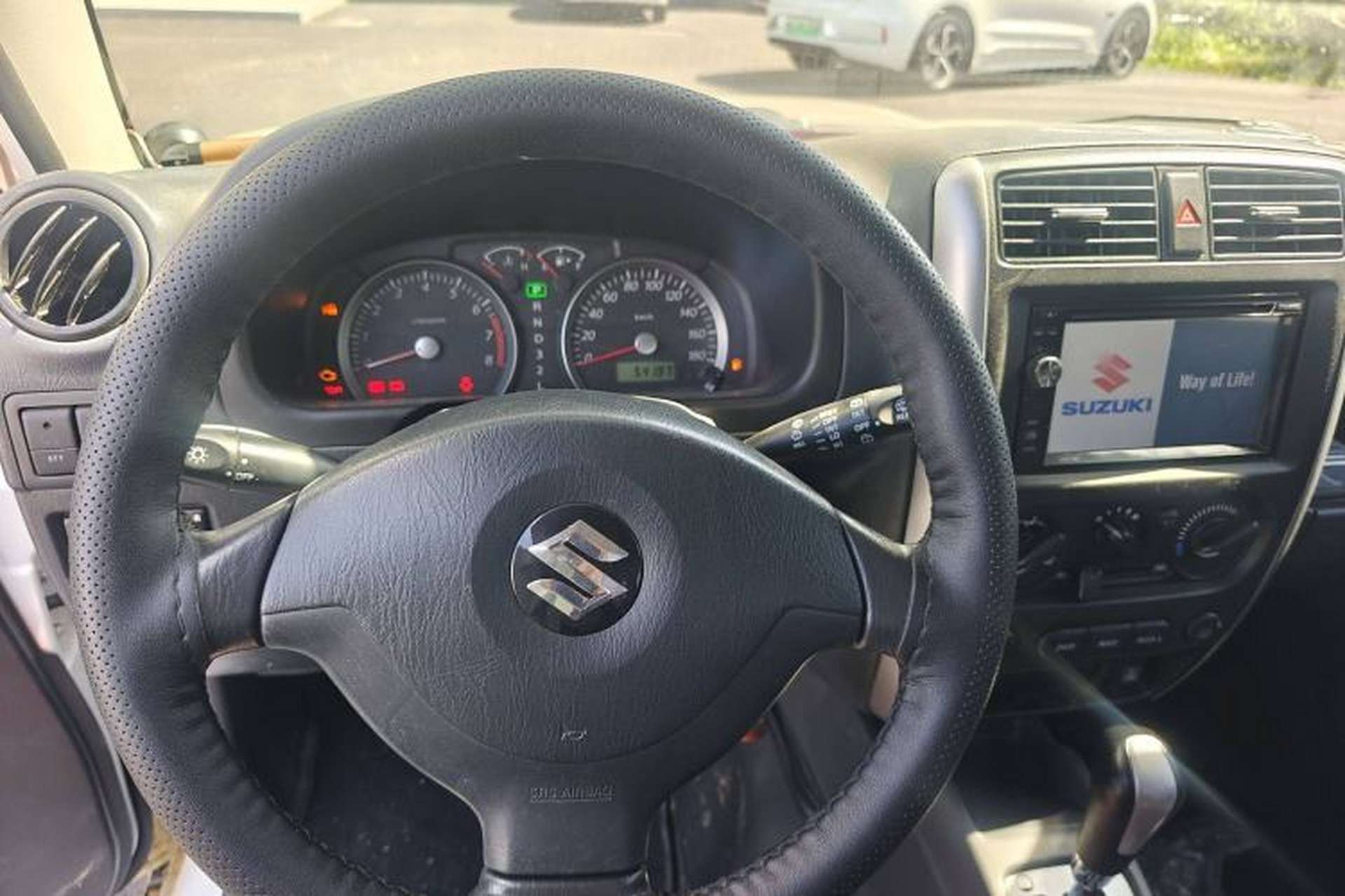 Used Suzuki Jimny 2012 1.3 AT JLX Interior 1