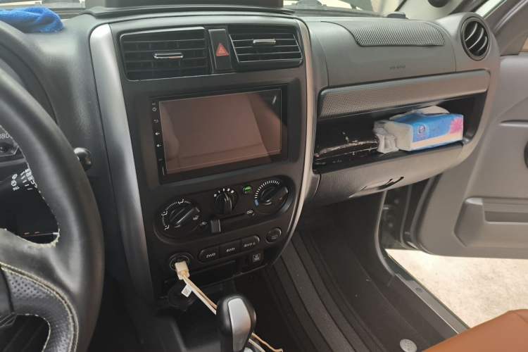 Used Suzuki Jimny 2012 1.3 AT JLX Audio And AC Panel