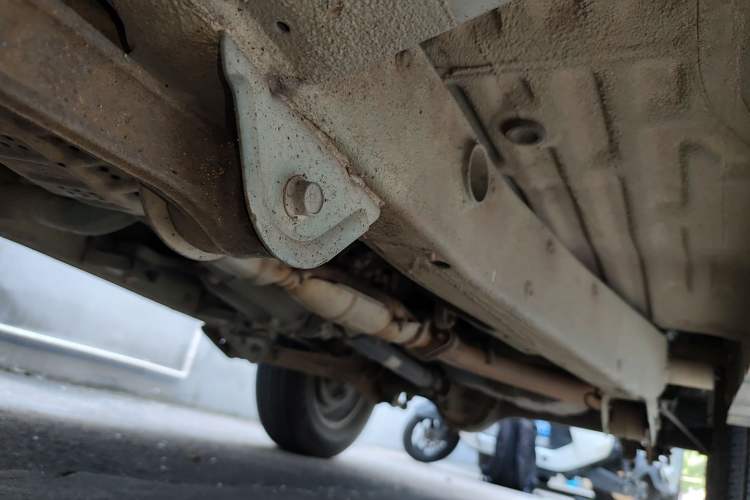 Used Suzuki Jimny 2012 1.3 MT JLX Chassis Front Left