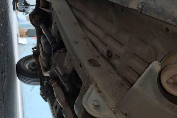 Used Suzuki Jimny 2012 1.3 MT JLX Chassis Front Right