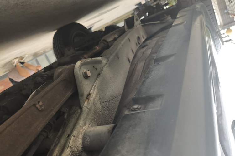 Used Suzuki Jimny 2012 1.3 AT JLX Chassis Rear Left