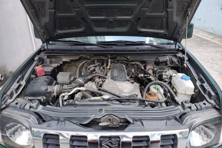 Used Suzuki Jimny 2012 1.3 MT JLX Engine Bay