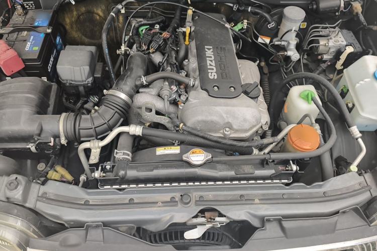 Used Suzuki Jimny 2012 1.3 AT JLX Engine Bay