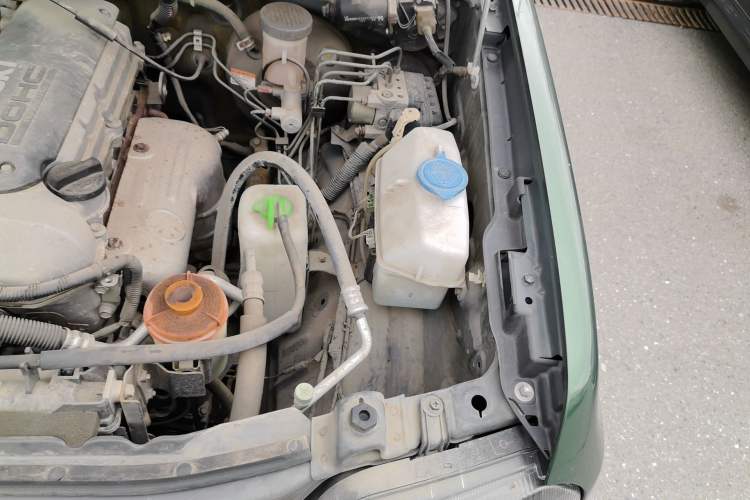 Used Suzuki Jimny 2012 1.3 AT JLX Navigation Edition Engine Bay Left