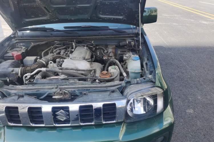 Used Suzuki Jimny 2012 1.3 MT JLX Navigation Edition Engine Bay Left