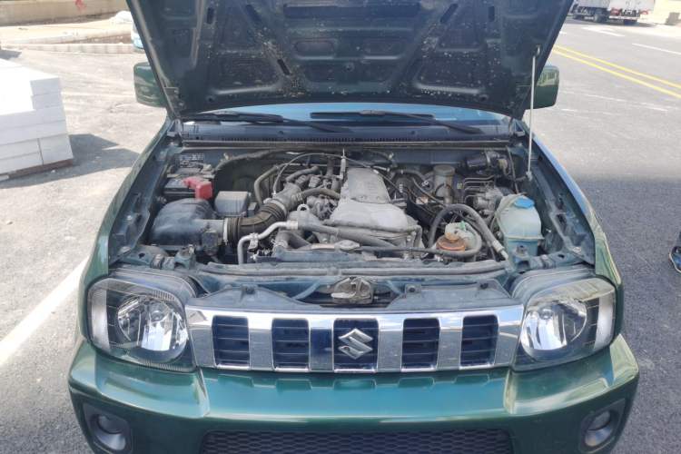 Used Suzuki Jimny 2012 1.3 MT JLX Navigation Edition Engine Bay