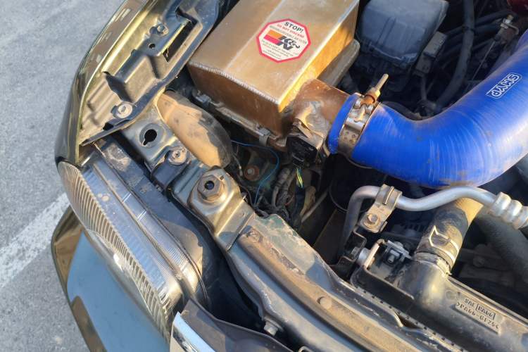 Used Suzuki Jimny 2012 1.3 AT JLX Navigation Edition Engine Bay Right