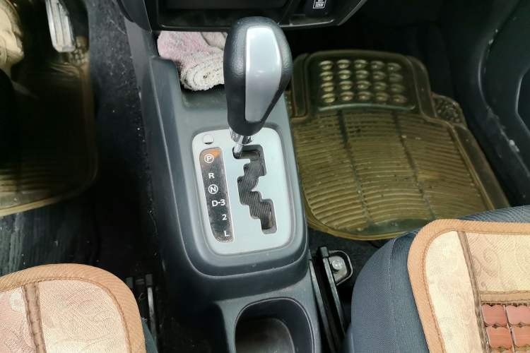 Used Suzuki Jimny 2012 1.3 AT JLX Navigation Edition Gear Lever