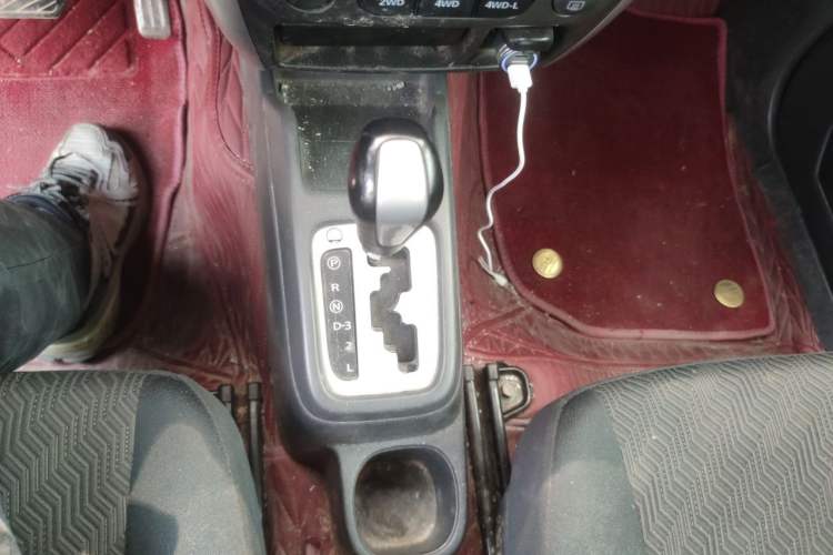 Used Suzuki Jimny 2012 1.3 AT JLX Navigation Edition Gear Lever
