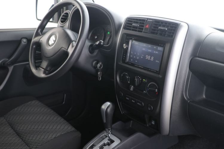 Used Suzuki Jimny 2012 1.3 AT JLX Navigation Edition Interior 1