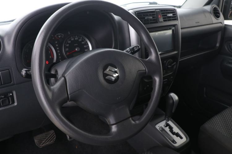Used Suzuki Jimny 2012 1.3 AT JLX Navigation Edition Interior 2
