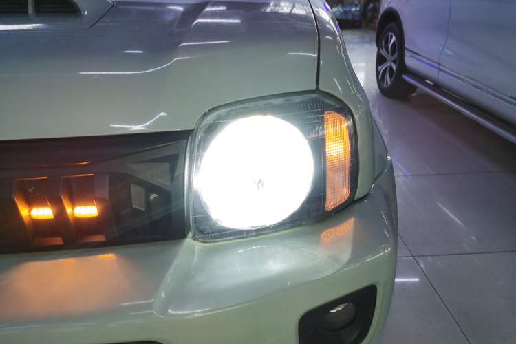 Used Suzuki Jimny 2012 1.3 AT JLX Left Front Headlight