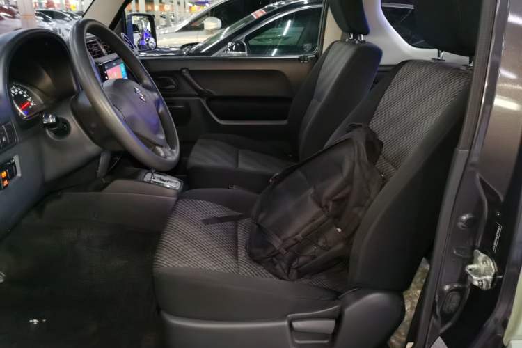 Used Suzuki Jimny 2012 1.3 AT JLX Left Front Seat