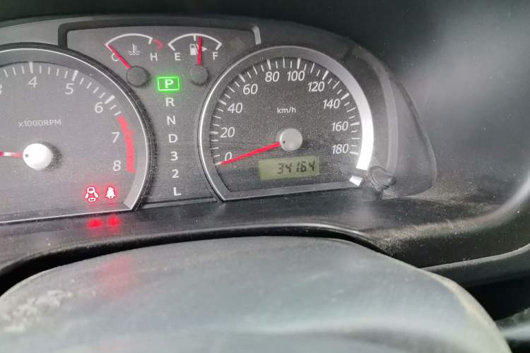 Used Suzuki Jimny 2012 1.3 AT JLX Navigation Edition Odometer Close Up