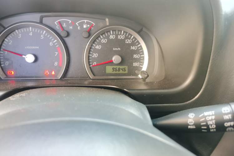 Used Suzuki Jimny 2012 1.3 MT JLX Navigation Edition Odometer Close Up