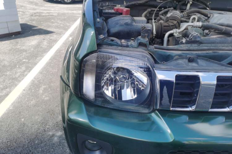 Used Suzuki Jimny 2012 1.3 MT JLX Navigation Edition Right Front Headlight