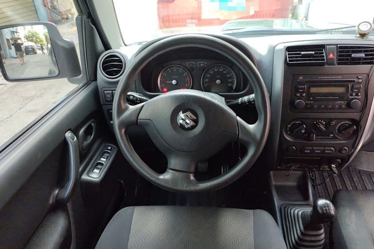 Used Suzuki Jimny 2012 1.3 MT JLX Steering Wheel