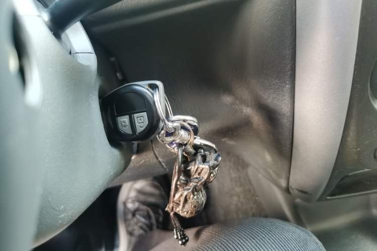 Used Suzuki Jimny 2012 1.3 MT JLX Navigation Edition Vehicle Key