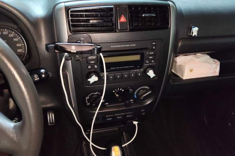 Used Suzuki Jimny 2012 1.3 AT JLX Audio And AC Panel