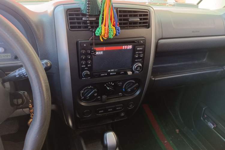 Used Suzuki Jimny 2012 1.3 AT JLX Audio And AC Panel