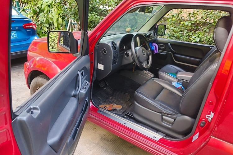 Used Suzuki Jimny 2012 1.3 AT Mode3 Driver Seat