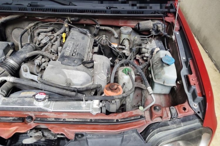 Used Suzuki Jimny 2012 1.3 AT JLX Engine Bay Left