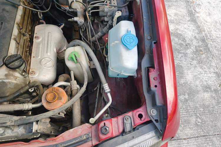 Used Suzuki Jimny 2012 1.3 AT Mode3 Engine Bay Left