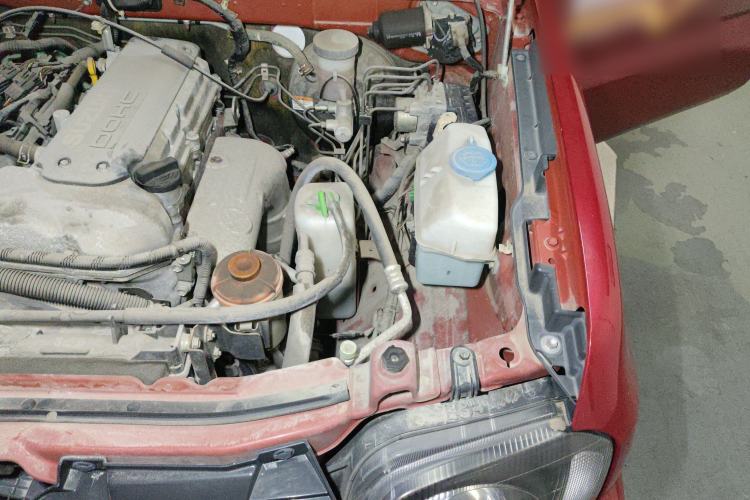 Used Suzuki Jimny 2012 1.3 AT JLX Engine Bay Left