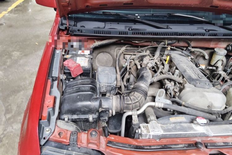 Used Suzuki Jimny 2012 1.3 AT JLX Engine Bay Right