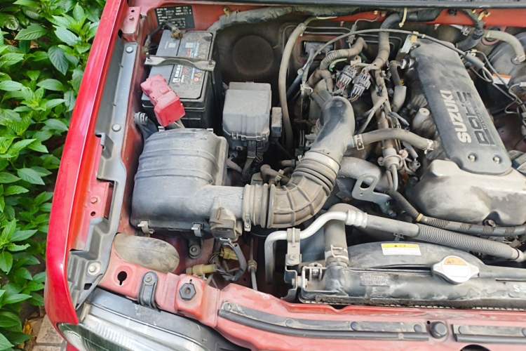 Used Suzuki Jimny 2012 1.3 AT Mode3 Engine Bay Right