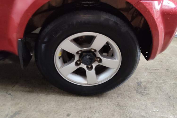 Used Suzuki Jimny 2012 1.3 AT JLX Right Front Wheel Hub