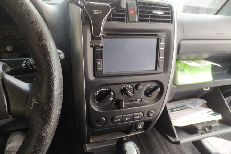 Used Suzuki Jimny 2012 1.3 AT JLX Audio And AC Panel