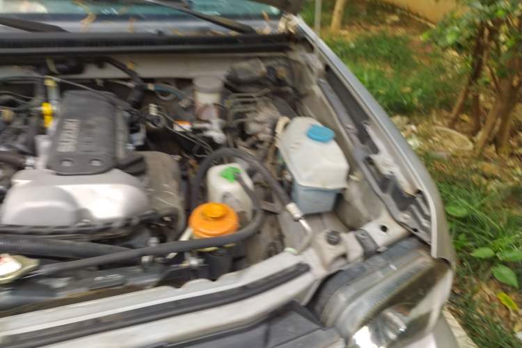 Used Suzuki Jimny 2012 1.3 AT JLX Engine Bay Left