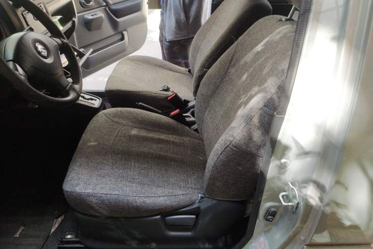 Used Suzuki Jimny 2012 1.3 AT JLX Left Front Seat